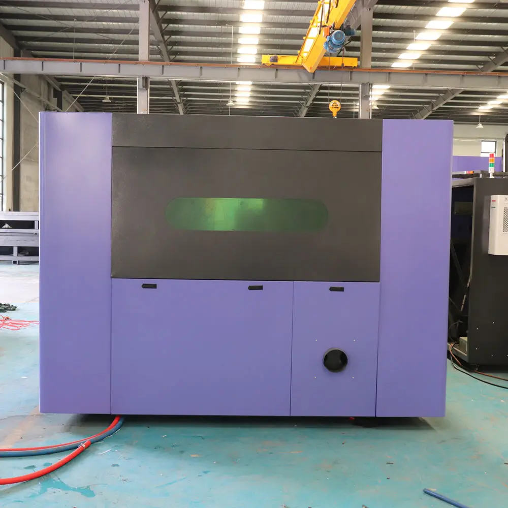 Raycus MAX IPG Laser CNC Metal Cutter 2kw 4kw 6kw كامل المغلقة آلة القطع بليزر الألياف آلة قطع ألياف الليزر