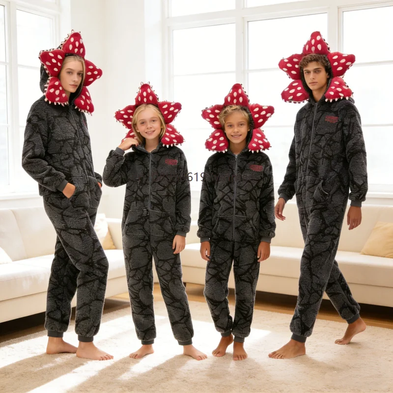 

Adult enfant Winter Hooded Man-Eating Flower Pajamas With Floral Headpiece For Plant-Themed Party Carnival Family Gathering