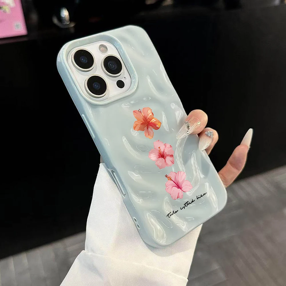 Einfache Hibiskusblüten-Kunst-Handyhülle für iPhone 17 16 15 14 13 12 11 Pro Max 14 Plus 17 Air Falten-Wellen-Soft-Silikonhülle – Detail 2