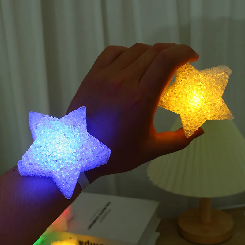 8cm Funny Glowing Handheld Star Flash Light LED Props Children\'s Performance Cheer Luminous Toy Party Decoration Glow Party