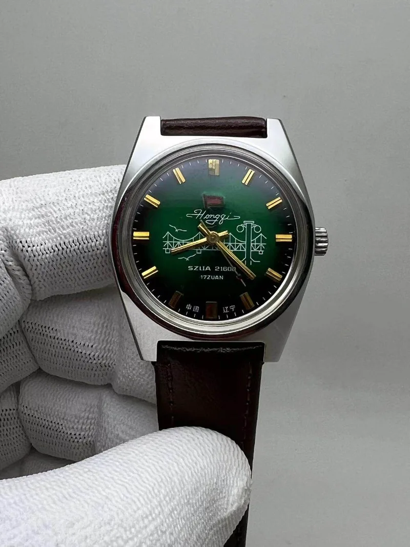 

Hongqi Watch, Yalu River, Manual Big Three-pin Mechanical Watch, Green Disk. Men's Mechanical Watch