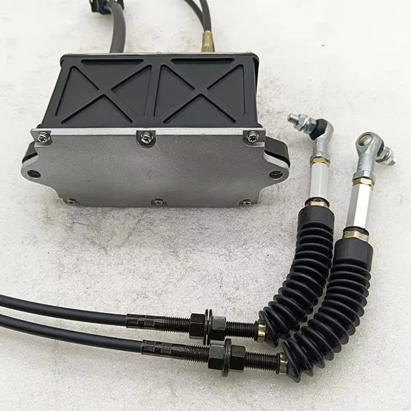 Excavator Spare Parts 157-3177 1573177 Genuine Quality Throttle Motor With 2 Cables 7 Pins for Genuine Quality E320C 320D