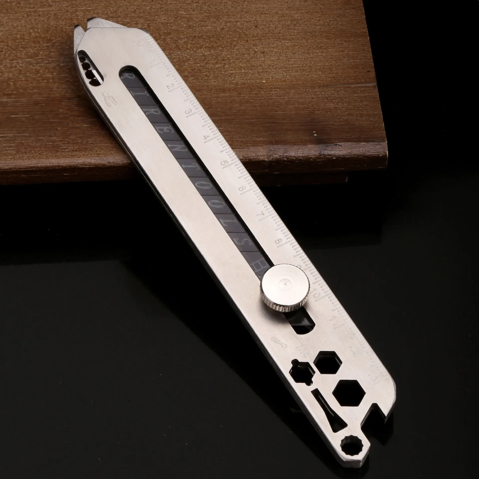 Coltello multiuso con barra di leva righello apribottiglie spelafili per elettricista, taglierina a scatola retrattile tascabile in acciaio inossidabile 10 in 1