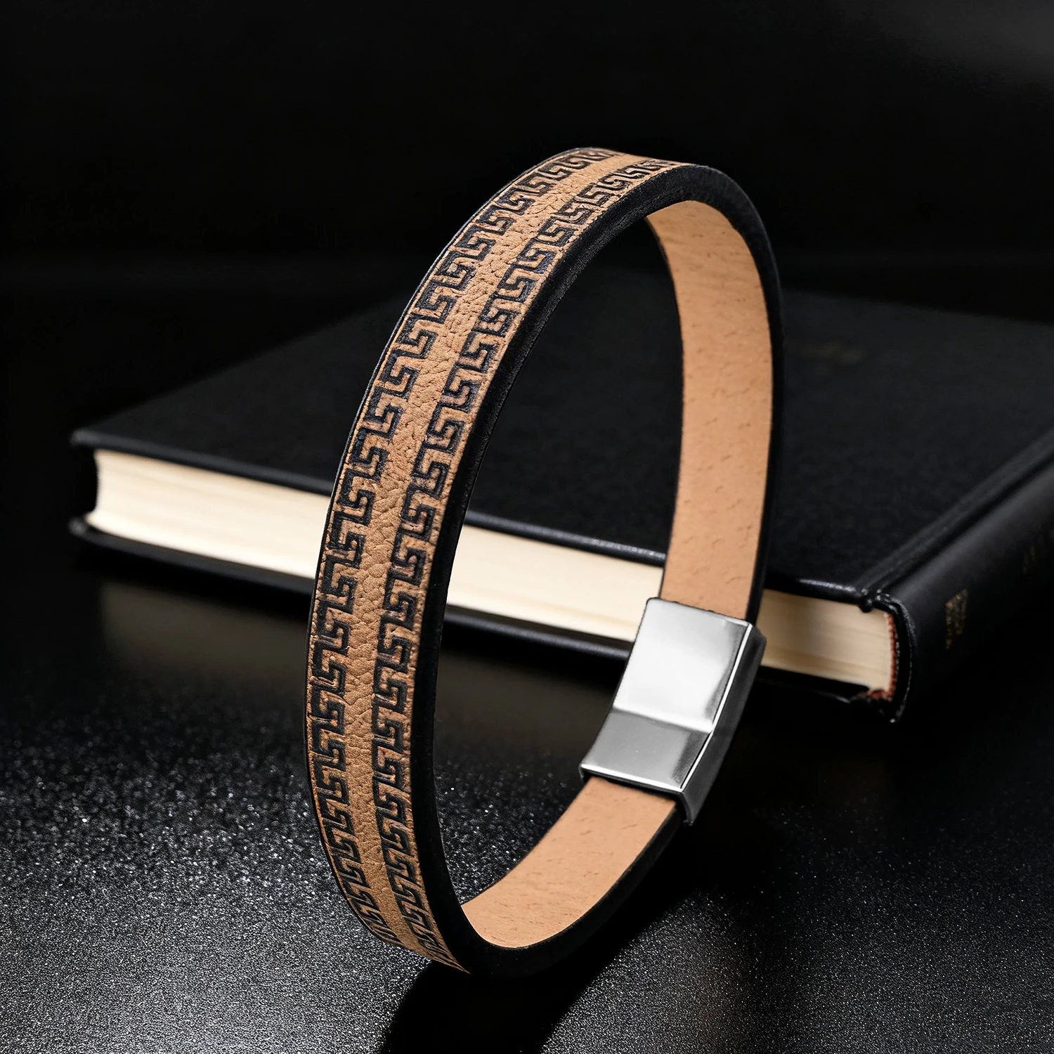 Wholesale Simple Style Leather Bracelet Stainless Steel Clasp Minimalist Unisex Daily Wear 2025 Hot Sale