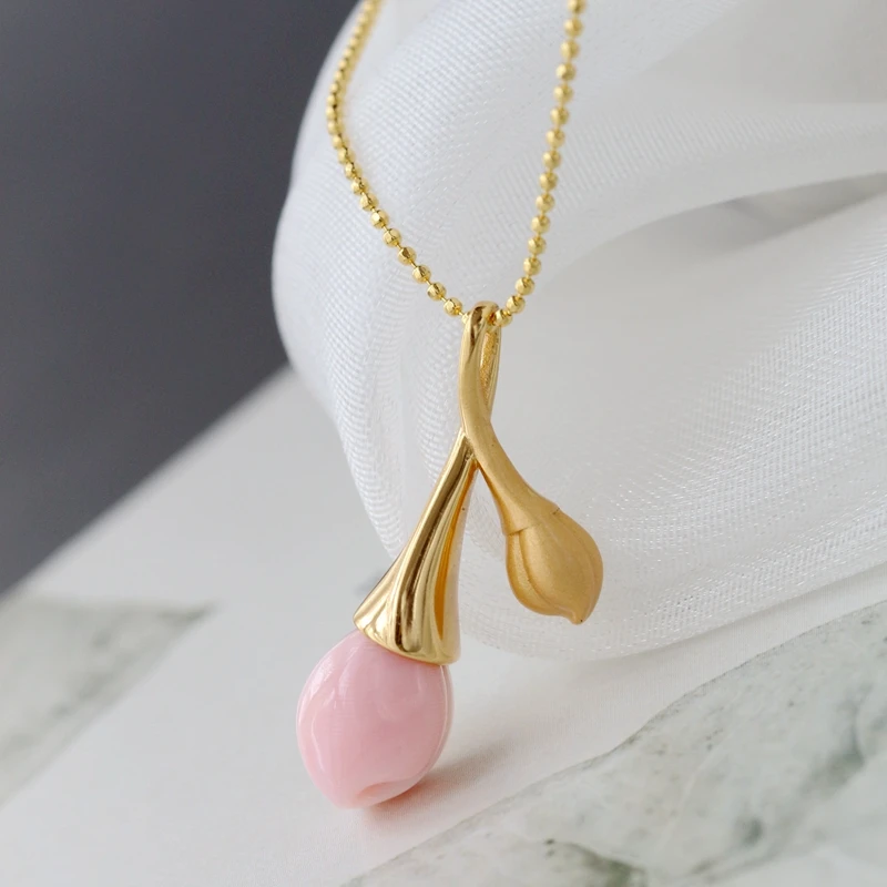 

Elegance 925 Sterling Silver Pendant Inlaid Natural Queen Conch Trendy Beautiful Petal 18K Gold Plated Pendant Jewelry Gift