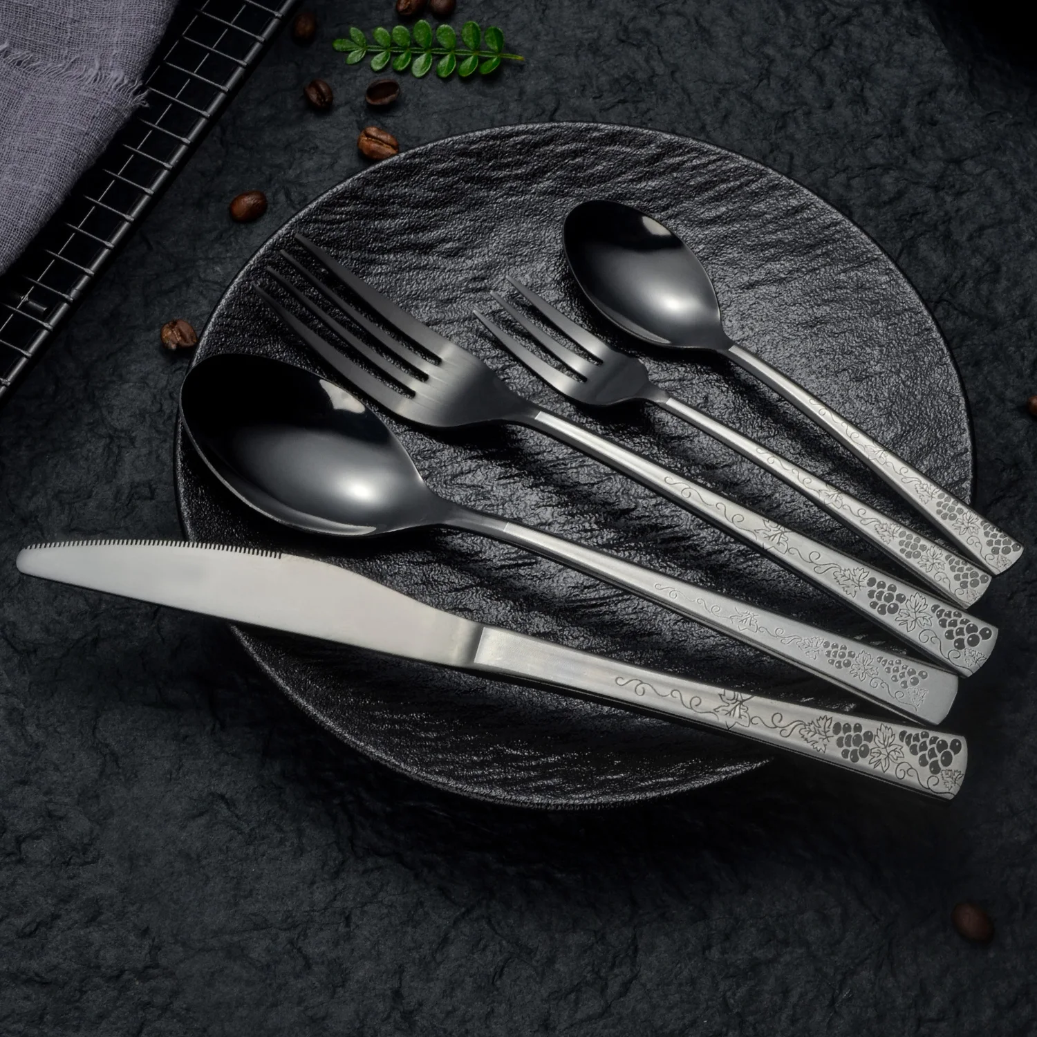 Matte Black Stainless Steel West Cutlery Set Laser Grapes Patterns 4/5/6/16/20/24/30/36PCS Kitchen Flatware Knives Forks Spoons