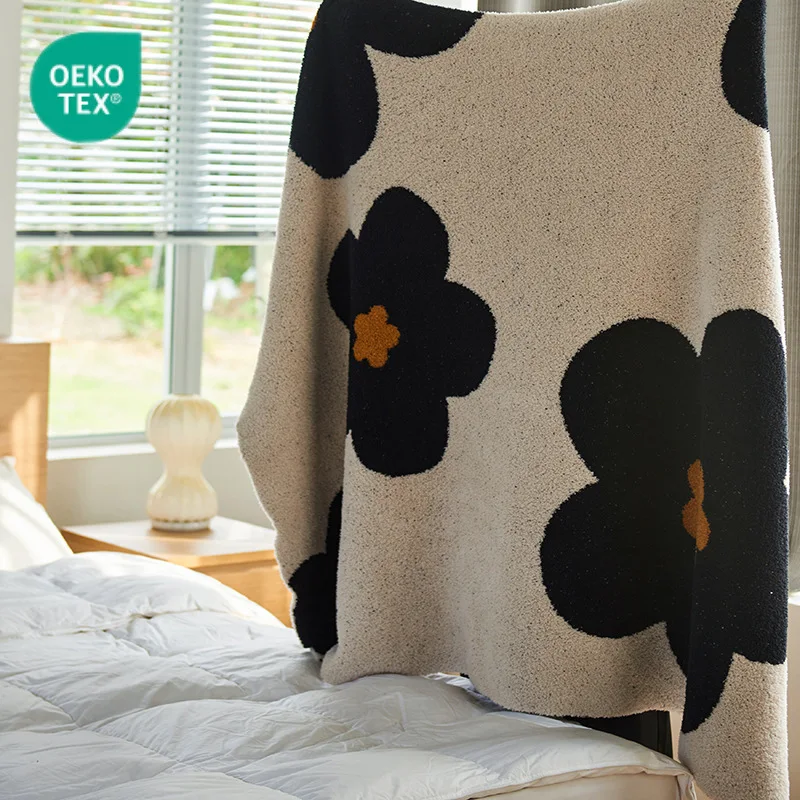 

Sunflower Fleece Throw Blanket-Designer Half-Pile Knit Blanket for Sofa&Office Nap,Soft Winter Blanket with Trendy INS Aesthetic