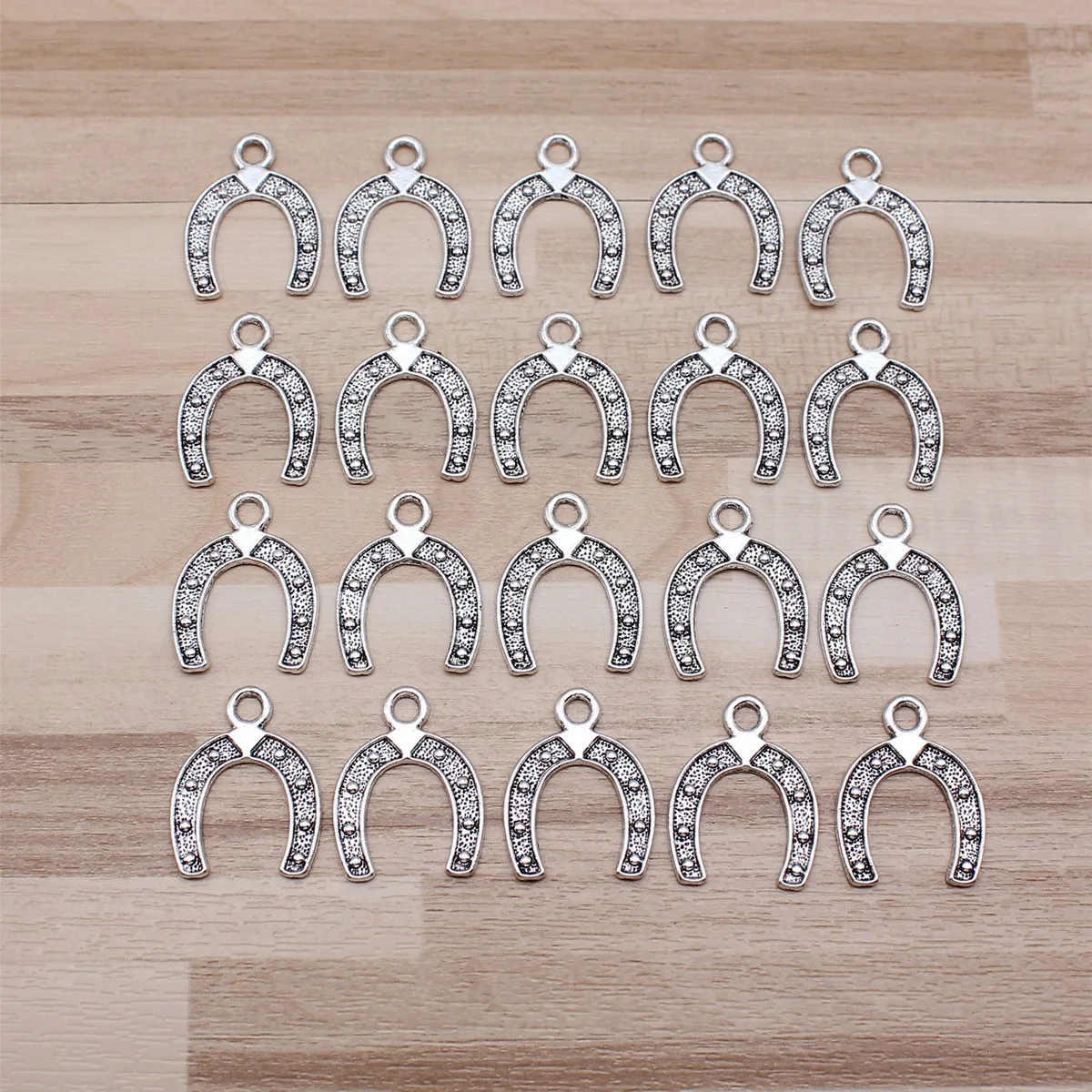 IFOCUS 20pcs/Lot Horseshoe Horse Shoes Charms For DIY Jewelry Making Zinc Alloy 23x18mm/0.91x0.71inch