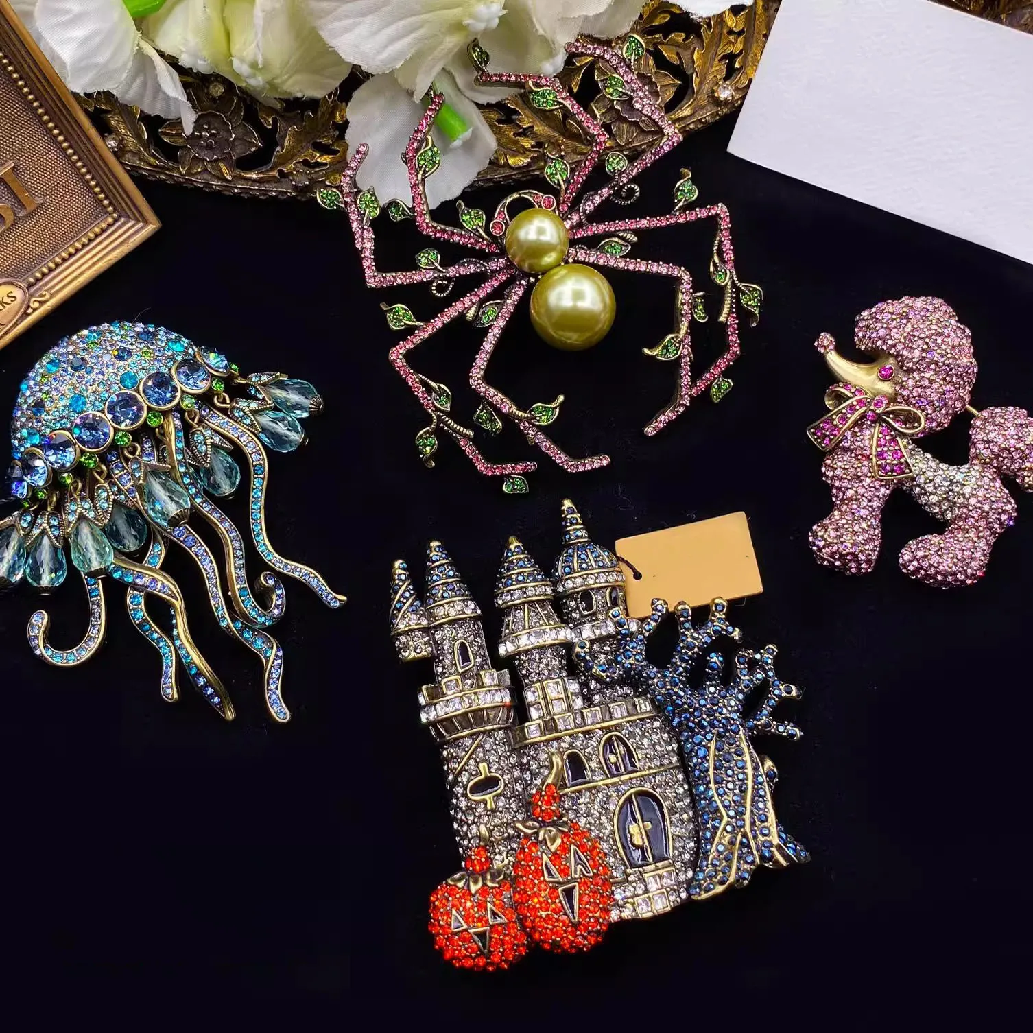 Vintage Barock Brosche Übergroße glänzende Kristall Pin Tier Vogel Insekt Schmetterling Serie Abzeichen Bankett Corsage Bankett Zubehör