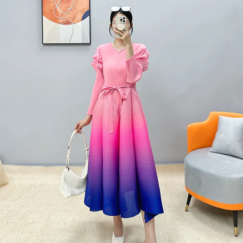 Miyake Pleated Flower Bud Sleeve Dress for Women's 2024 New Year Original Designer Gradient Color Belt Belt Dress