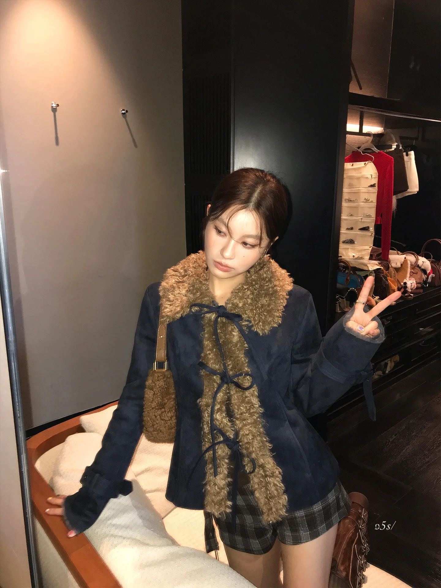 LIONE Castello Gola de pele de camurça vintage cor blo Jaet de couro sintético com cinto feminino ajuste regular casaco longo Sve