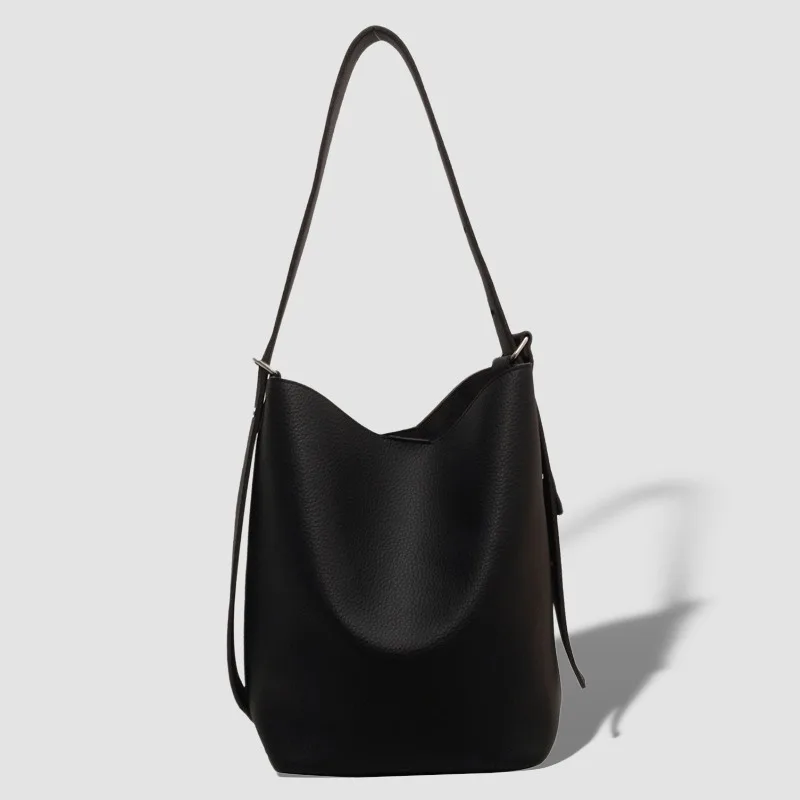 

New Fashion Large Capacity Women's Single Shoulder Oblique Crossbody Bucket Bag Popular This Year