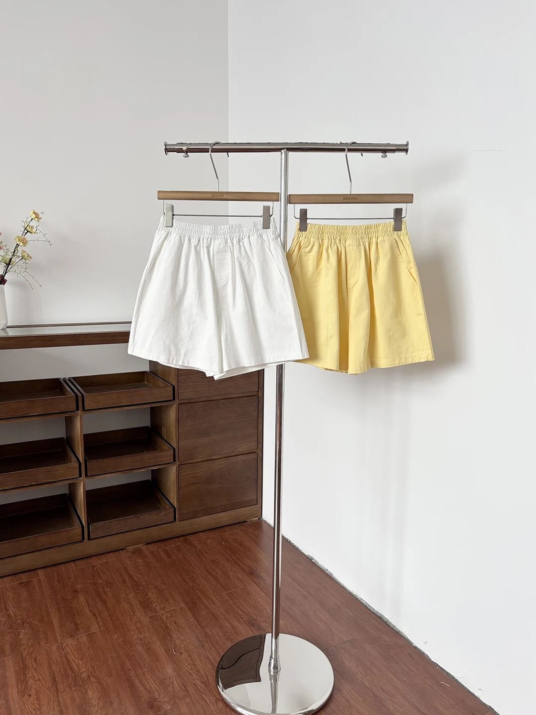 

Summer 2026 High Waist Wide Leg Casual Shorts Women's Pure Color Commute Style Fashionable Versatile Polyester Fiber Pants