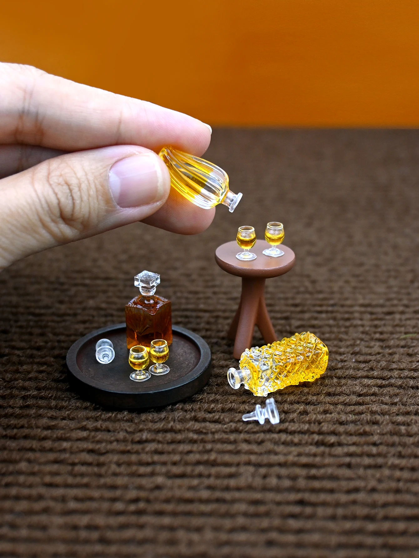 Décoration miniature de scène de bar, accessoires pour maison de poupée, décorations pour maison de poupée, décorations pour maison de poupée miniature, accessoires de photographie, décorations de micro-paysage, décorations miniatures, petits cadeaux, objets promotionnels, articles de décoration intérieure
