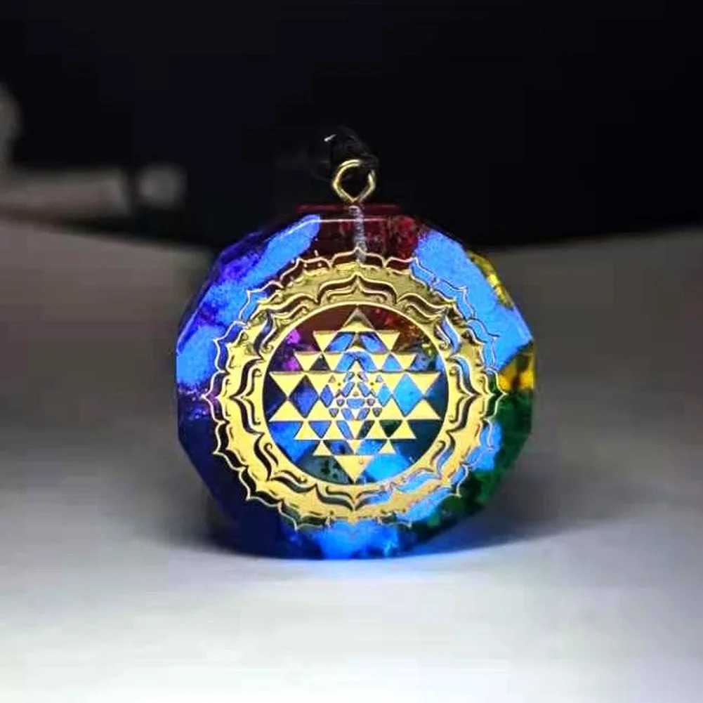 Natural 7 Chakra Orgonite Energy Om Symbol Crystal Pendant for Reiki Healing Stone Handmade Relaxation Meditation Yoga Jewelry