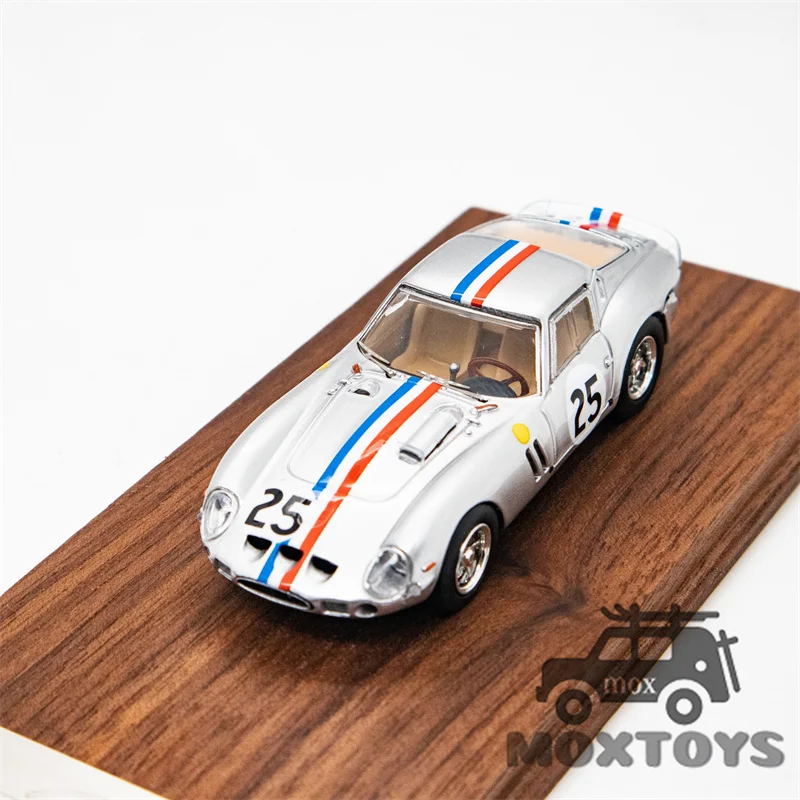 Finclassically 1:64 250 GTO Limited300 Druckguss-Modellauto