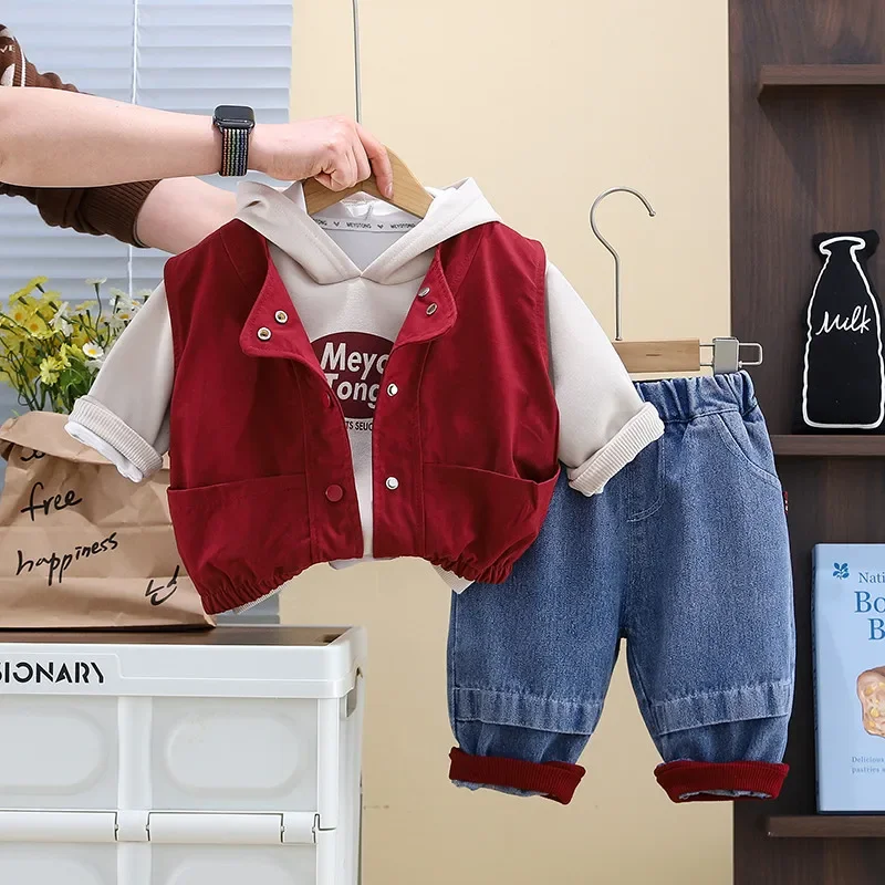 

Spring and Autumn Children's Set 2026 New Boys' Casual Vest+Hoodie+Jeans 3-Piece Set Kids Outfit 80-120cm