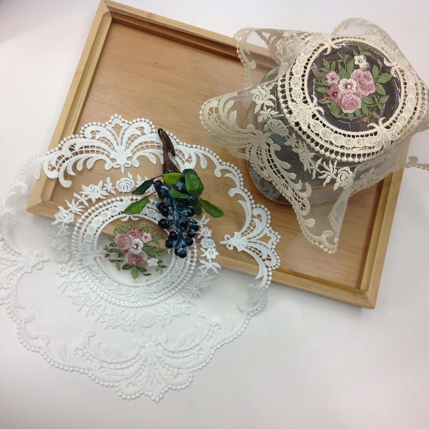 4 Pcs Lace Table Placemats French Country Decor, 11 Inch Circle Doilies for Tables, Vintage Furniture Doilies for Dessert Trays