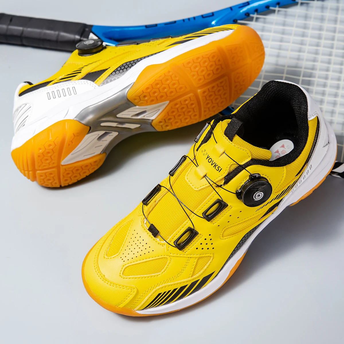 New Style Mens Badminton Shoes Yellow Women Athletic Table Tennis Shoes Good Quality Unisex Volleyball Training Shoes Tennis 588