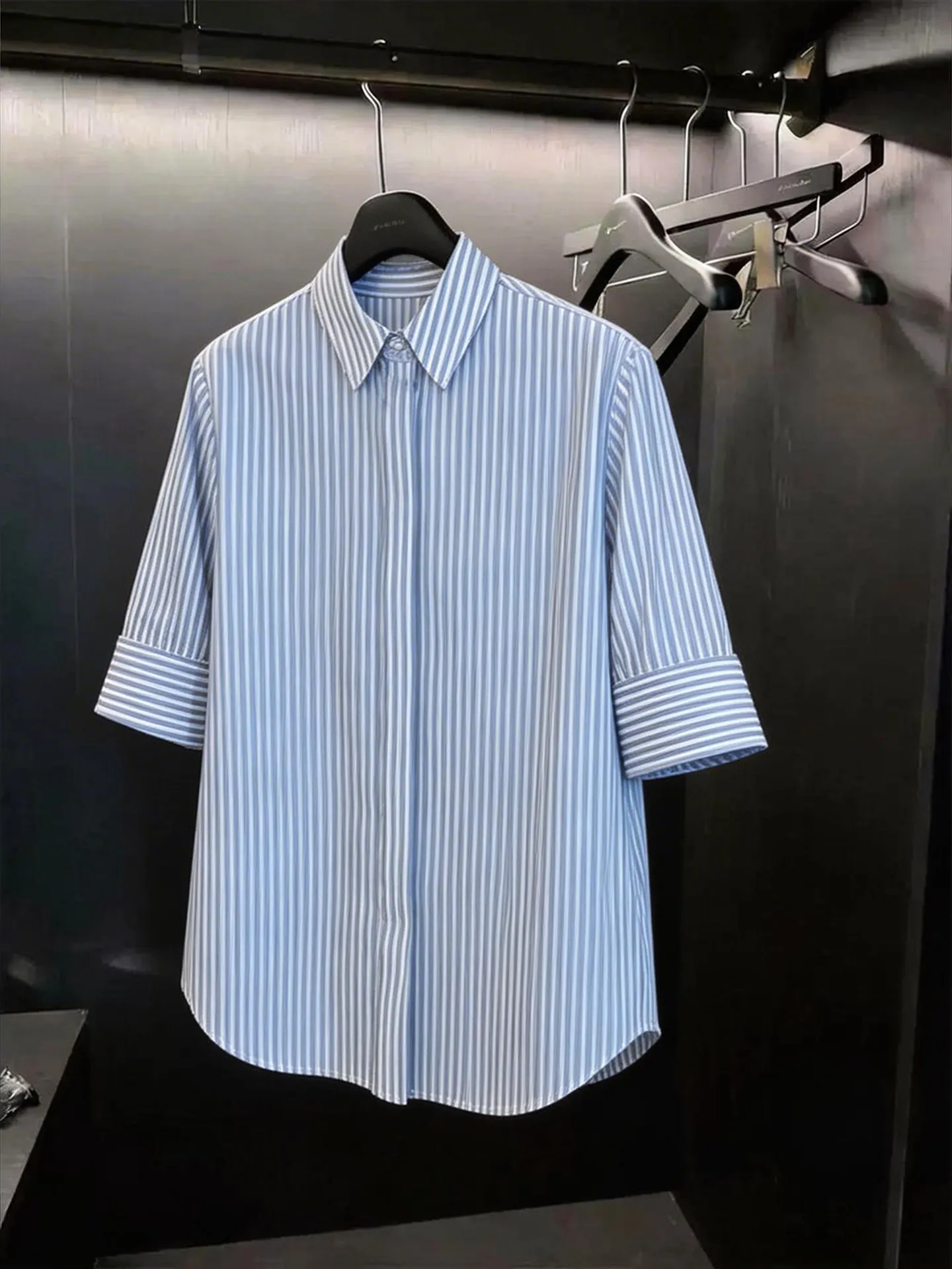 

Fashionable Striped Loose Fit mid Sleeve Women's Shirt Spring Summer New Arrival Korean Style Commute Friendly Straight Cut