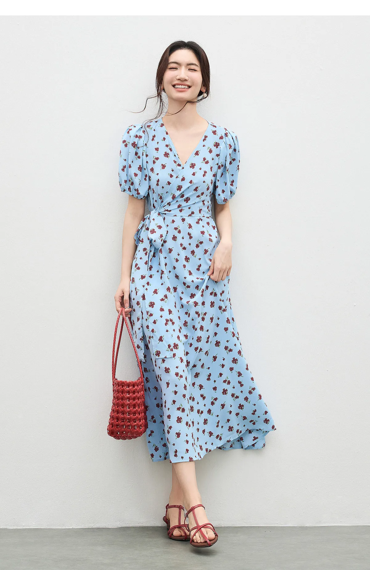 SENTUBILA 2026 Sommer-Blumenkleider für Damen, Französischer V-Ausschnitt, Puffärmel, Elegantes Taillenband, Figurbetontes Bedrucktes Midi-Kleid W62LF7571 – Detail 24