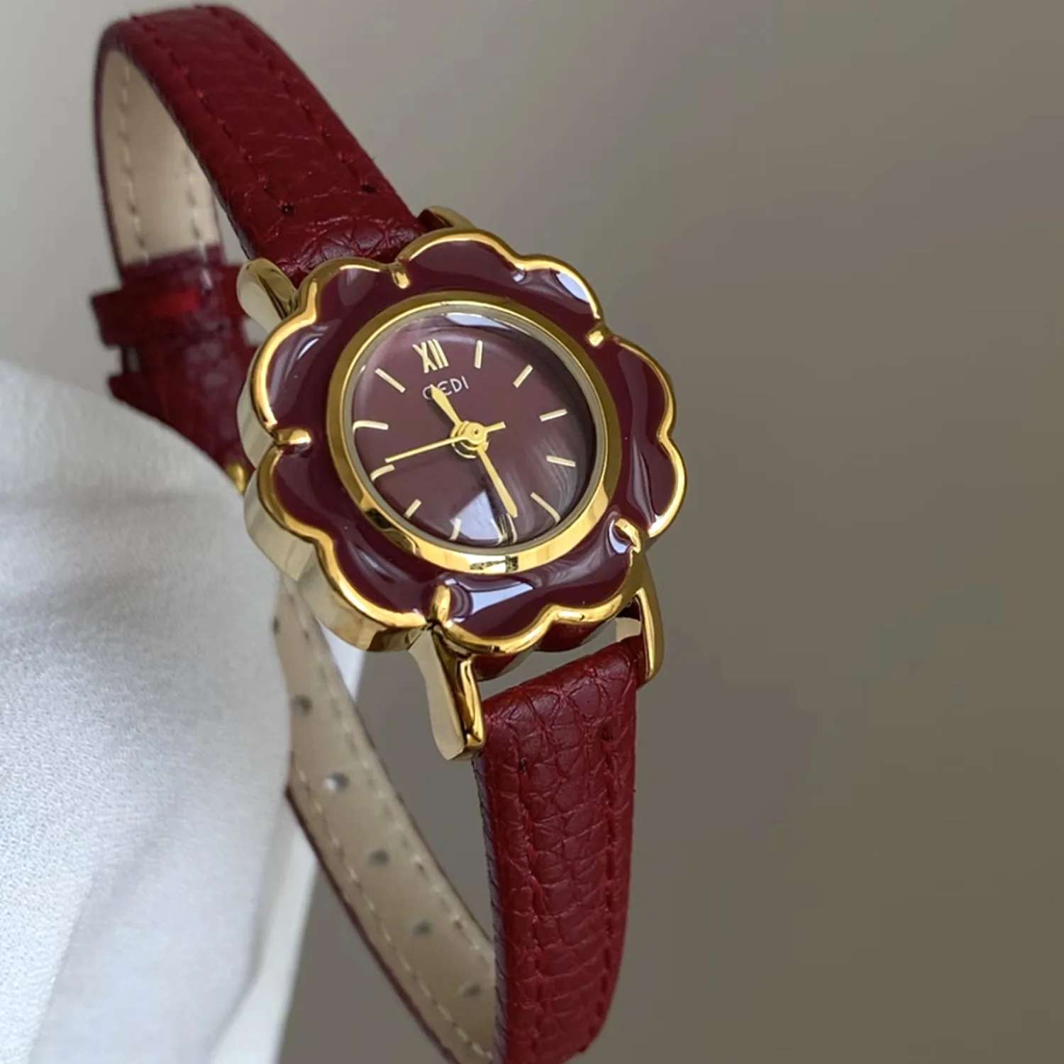 New 2026 Simple Quartz Watch With Leather Strap, Casual Watch For Women, Creative Gift For Women, Women'S Wristwatch