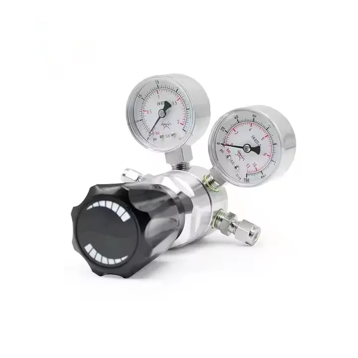 

Одноступенчатый регулятор давления 1/4 дюйма, 100 фунтов на квадратный дюйм, материал SS316 для промышленного применения