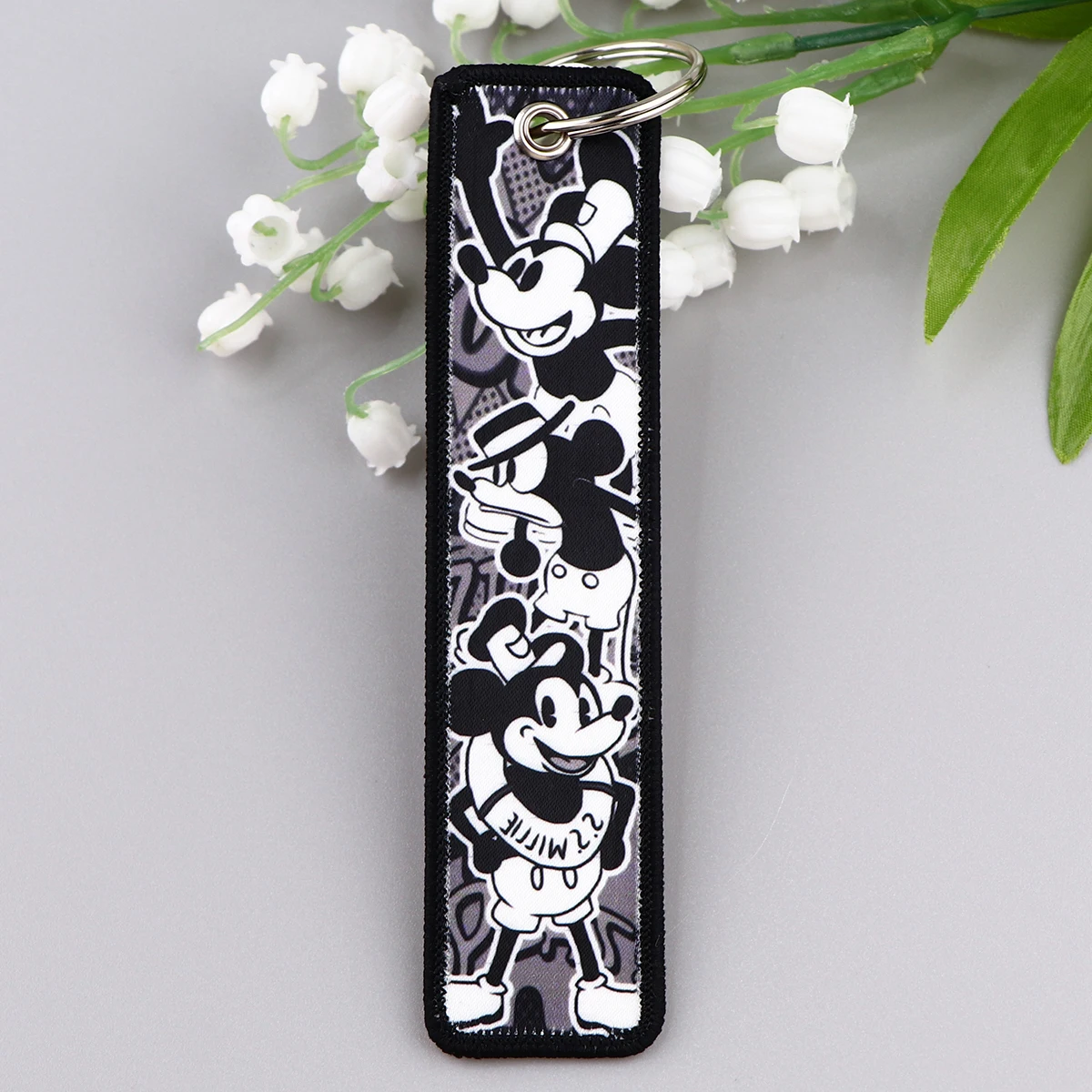 Classic Cartoon Mulan Key Fobs Holder Key Tag Key Ring Mouse Pattern Key Chain for Motorcycles Jewelry Accessories Children Gift