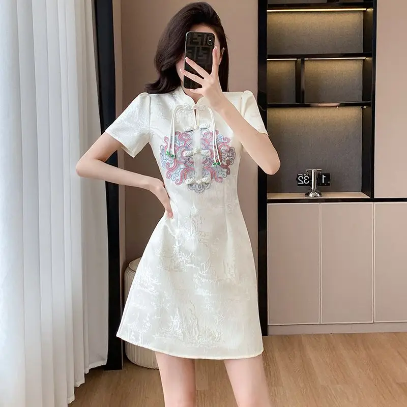 

Chinese Dress 2024 Summer New Sweet Girl Chinese Style Standing Neck Embroidery Improves Qipao Style A-line Dress