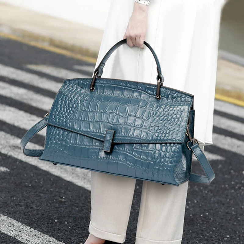 Light Luxury Crocodile Pattern Women\'s Handbag Fashionable and Versatile Mist Blue Cowhide Single Shoulder Crossbody Bag