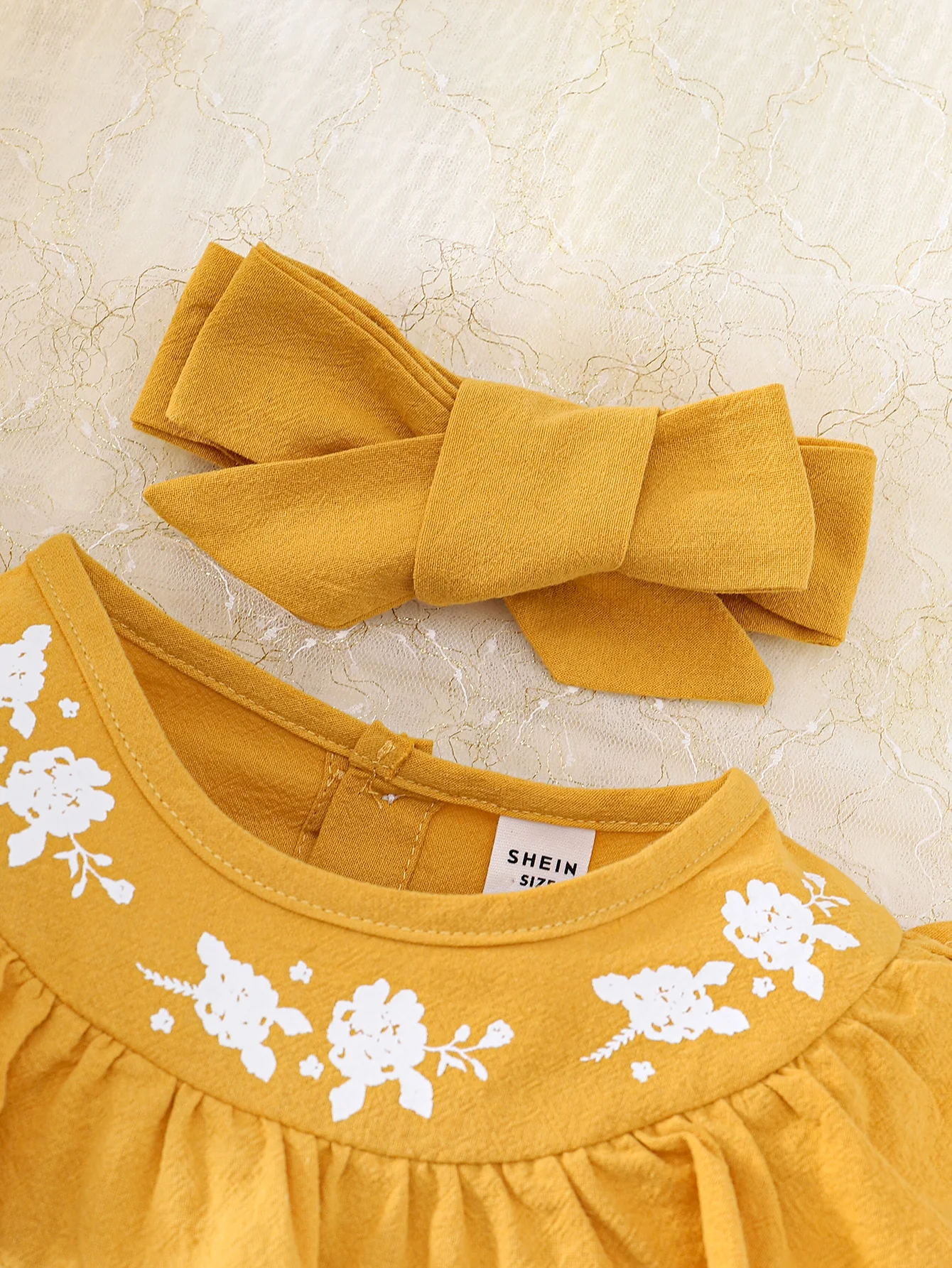 6-36M Two-Piece Baby Girls Comfortable Long-Sleeved Dress With Hollow Flower Pattern For Spring And Summer