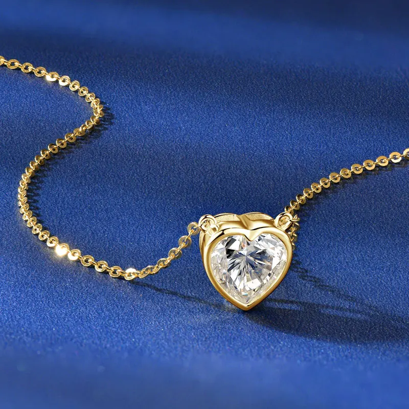IOGOU العصرية شكل قلب 2.0 قيراط مويسانيتي سوليتير الماس قلادة قلادة للنساء الفضة 925 حفل زفاف مجوهرات هدية