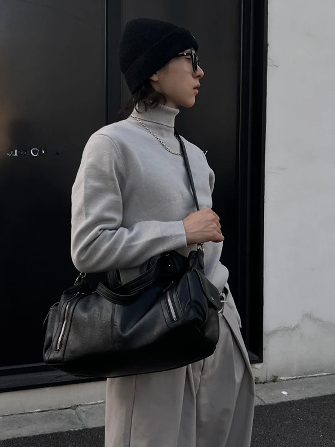 nin-design-street-style-tote-bag-unisex-large-capacity-underarm-bag-dark-series-single-shoulder-crossbody-bag-for-youth