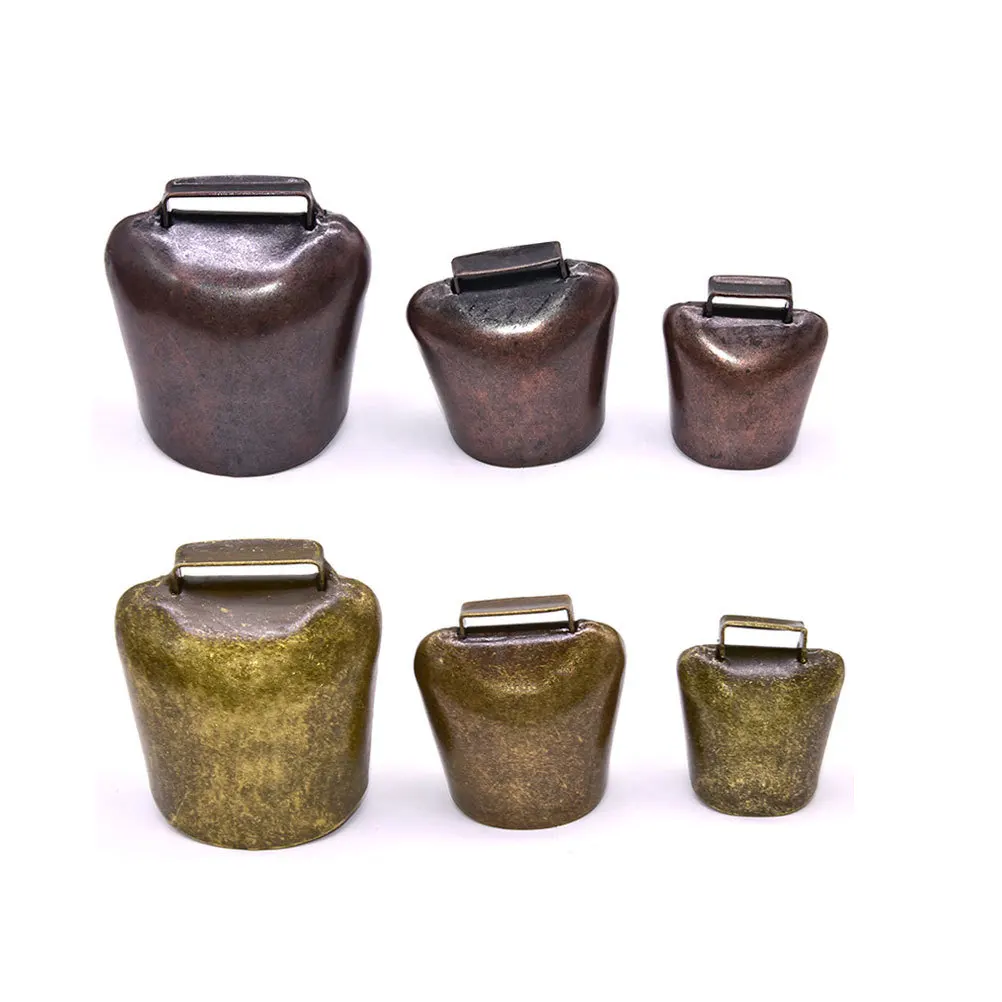 

2 pcs Small Size Thickened Cow Sheep Bell Durable Iron Animal Hanging Bell For Farming Livestock Anti-Lost Decor Accessory
