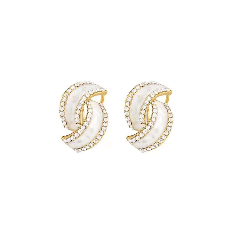 Vintage Metal Alloy Zircon Twisted Stud Earrings for Women Girls Glossy Shining Crystal Hollow Geometric Earrings Punk Jewelry