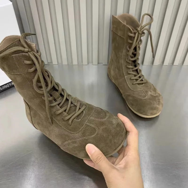 

Flats Women Short Boots Fashion Lace Up Suede Casual Shoes 2025 Winter Sneaker Designer New Trends Ankle Boots Cozy Zapatillas