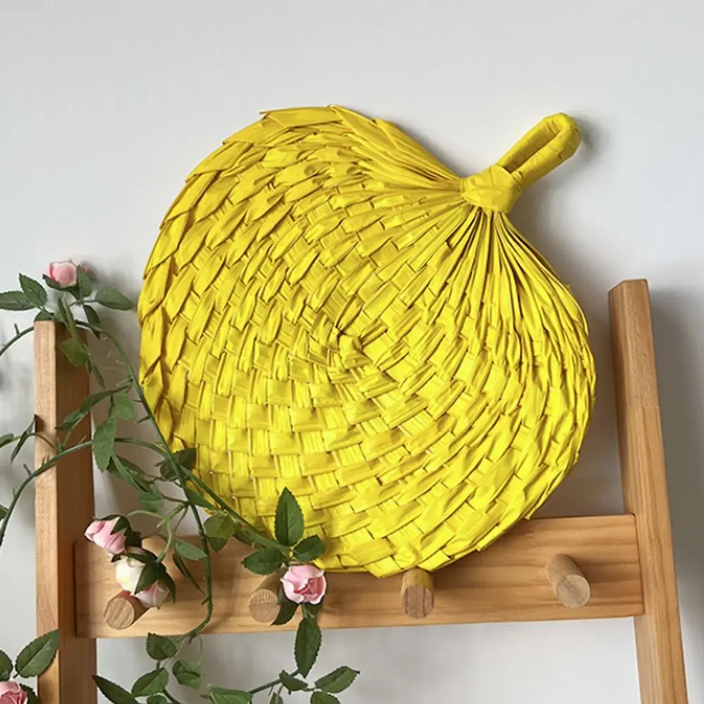 

Art Handmade Grass Woven Palm Fan Portable Vintage Hand Cranked Fan Natural Creative Decorative Craft Fan Photography Prop