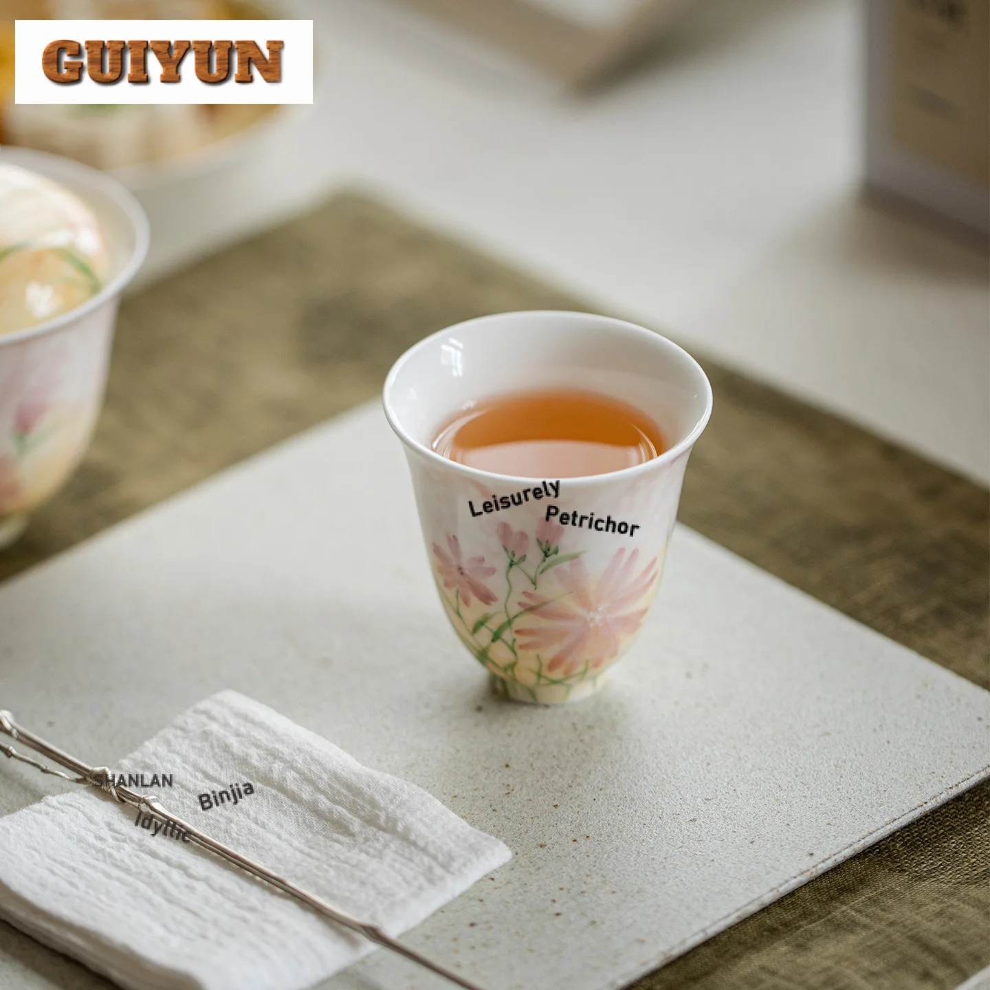 2 قطعة/الوحدة رسمت باليد فراشة وزهرة فنجان الشاي وعاء الشاي القديم إبريق الشاي تذوق كوب شخصي Chazhan ماستر أكواب للشاي 70 مللي