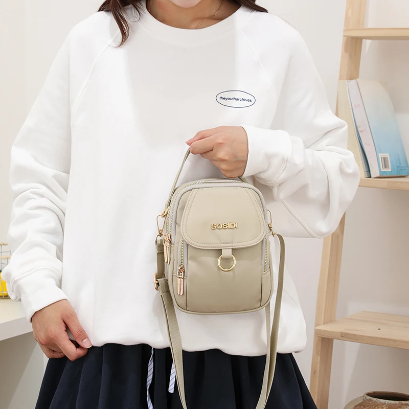 Leichte Damen-Umhängetasche aus Nylon, mehrfarbig, lässige Schultertasche, kompakte, stilvolle Handtasche für Arbeit, Reisen und den täglichen Gebrauch – Detail 12