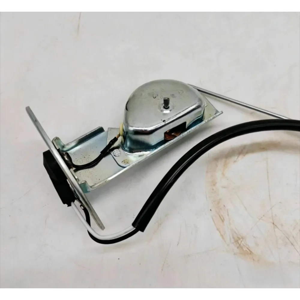 

Датчик уровня топлива в баке для экскаваторов Hitachi ZAX60, 70, 120, 200, 240, 330-5-6-3G