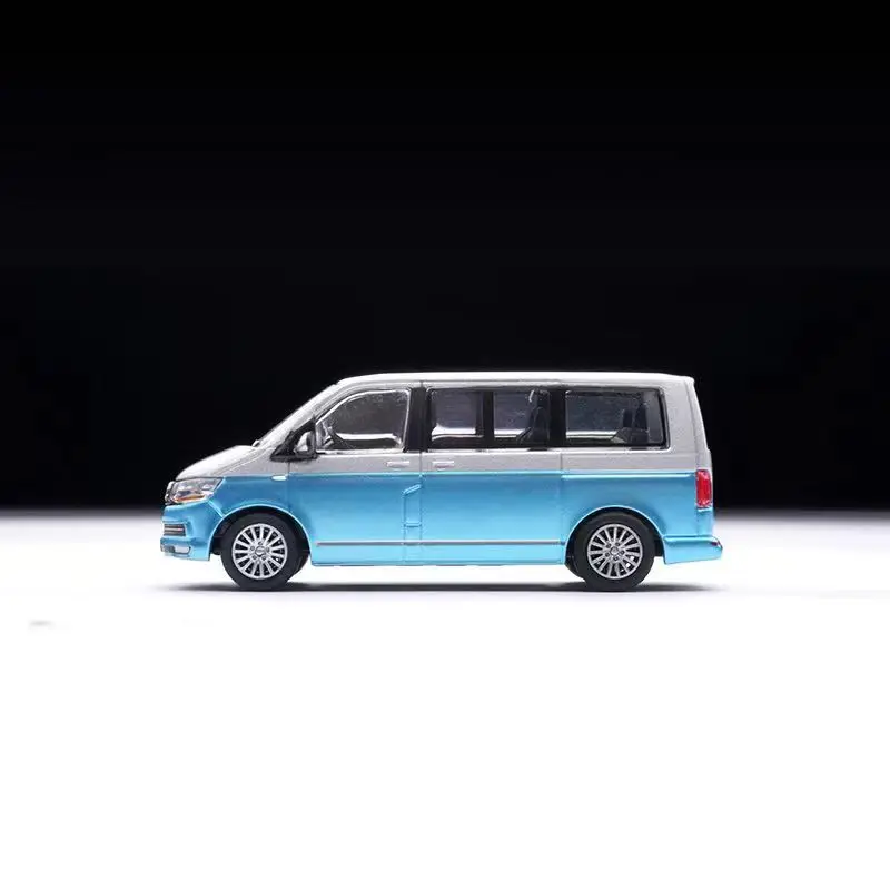 JKM 1:64 Mul-tivan MPV Silver&Blue Alloy Simulation Model Car