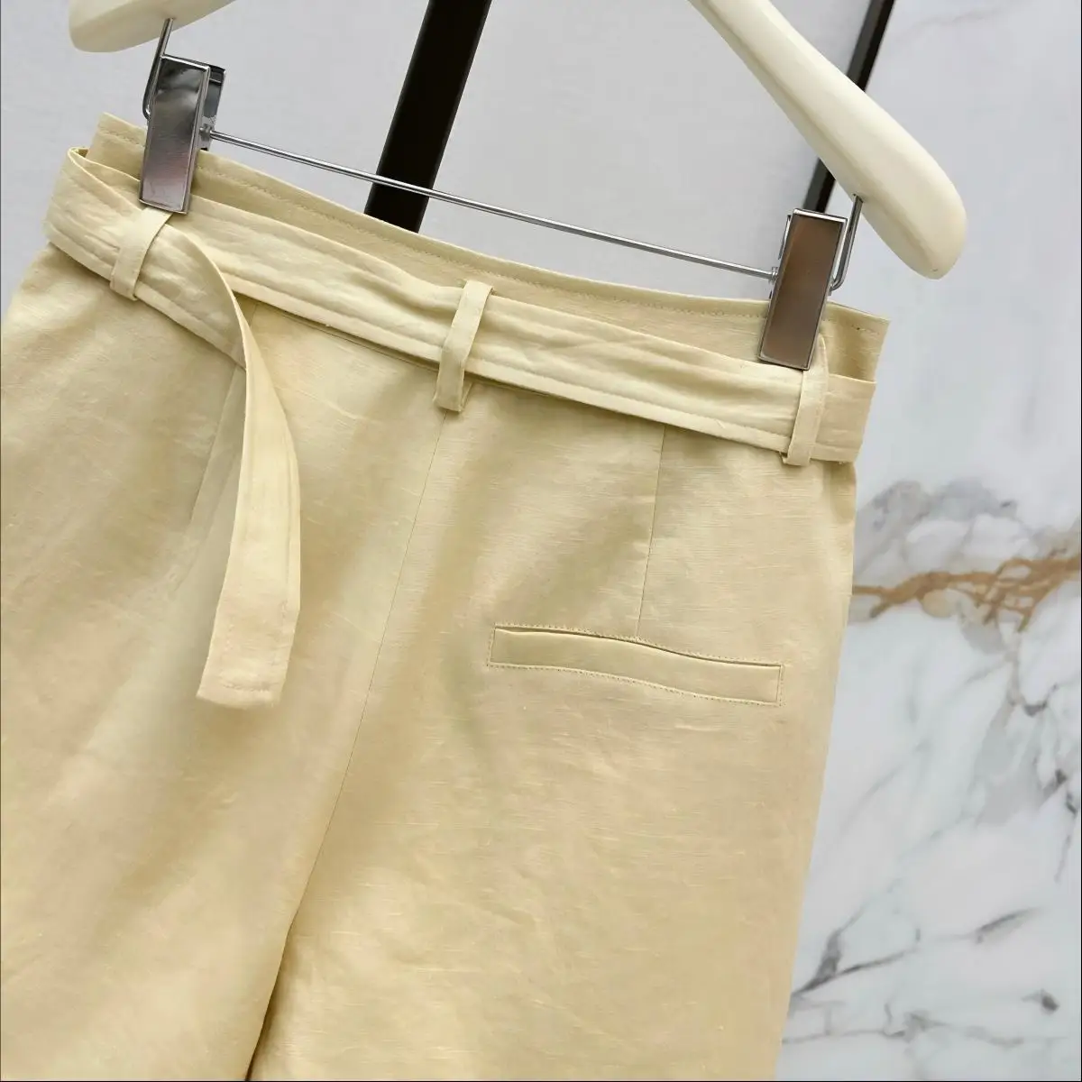 2026 High-Quality Women's Light Yellow Linen Suit Shorts--hb723