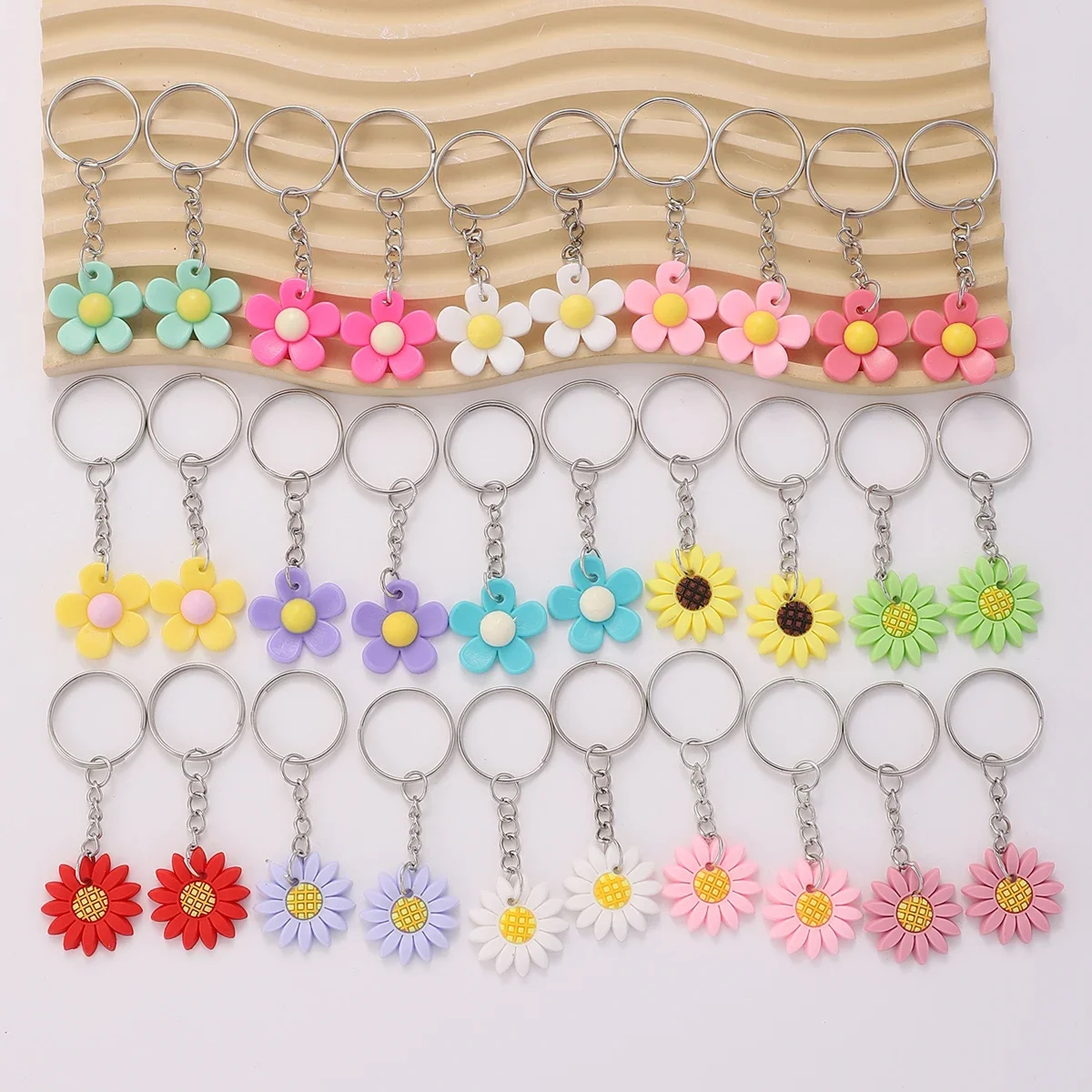 30pcs Flower Charm Keychain Set Soft PVC Sunflower Pendant Key Ring Ornaments for Wallet Bag Backpack - Birthday Party Gift
