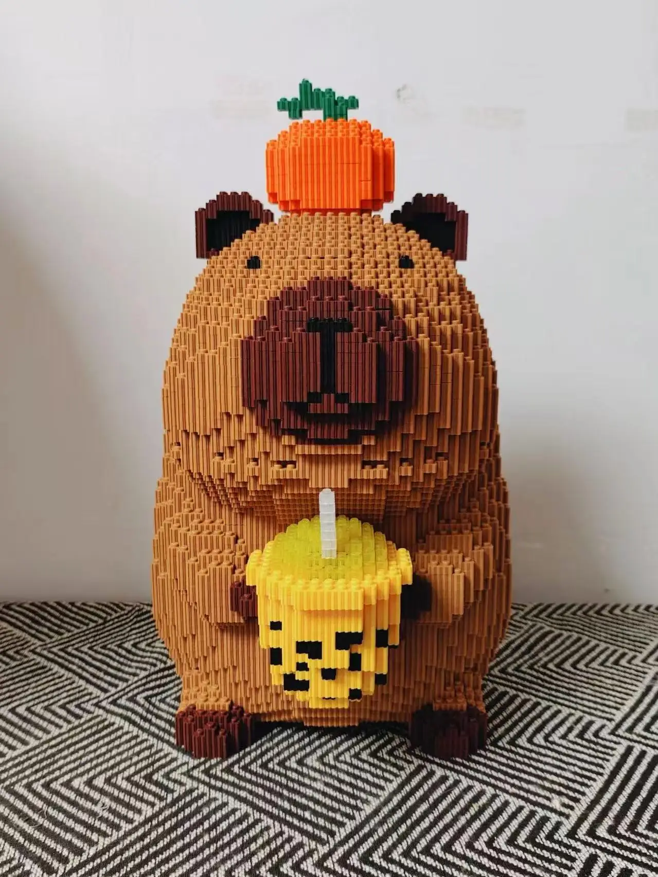 ตุ๊กตาคาปิบาร่าขนาดใหญ่พิเศษ ชุดตุ๊กตาคาปิบาร่าวันเกิด ชุดตุ๊กตาคาปิบาร่าชงชานมไข่มุก สำหรับเด็กอายุ 14 ปีขึ้นไป