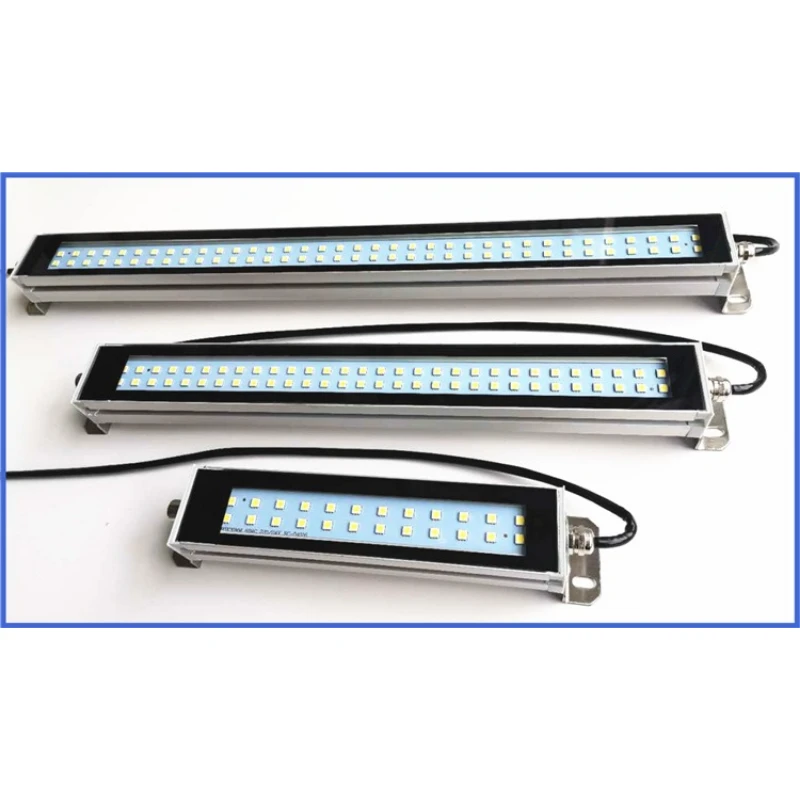 

IP67 Водонепроницаемый, маслостойкий и взрывозащищенный светодиодный светильник. Идеально подходит для токарных станков с ЧПУ и использования в мастерской 24–230 В.