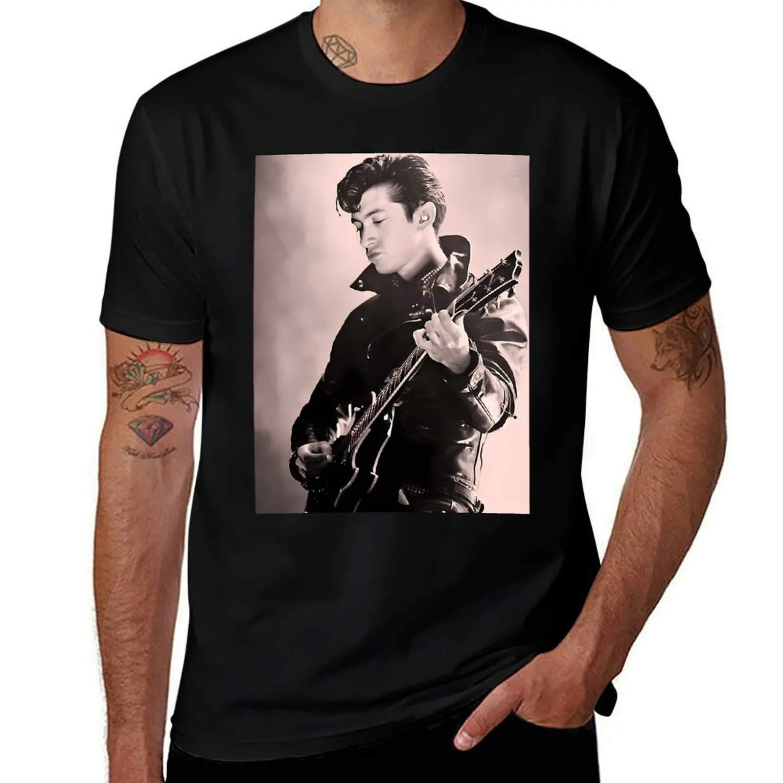 

Men Women Brown Alex Stars Beautiful Model Funny Men Fan T-Shirt Soft Cotton Print T-Shirt