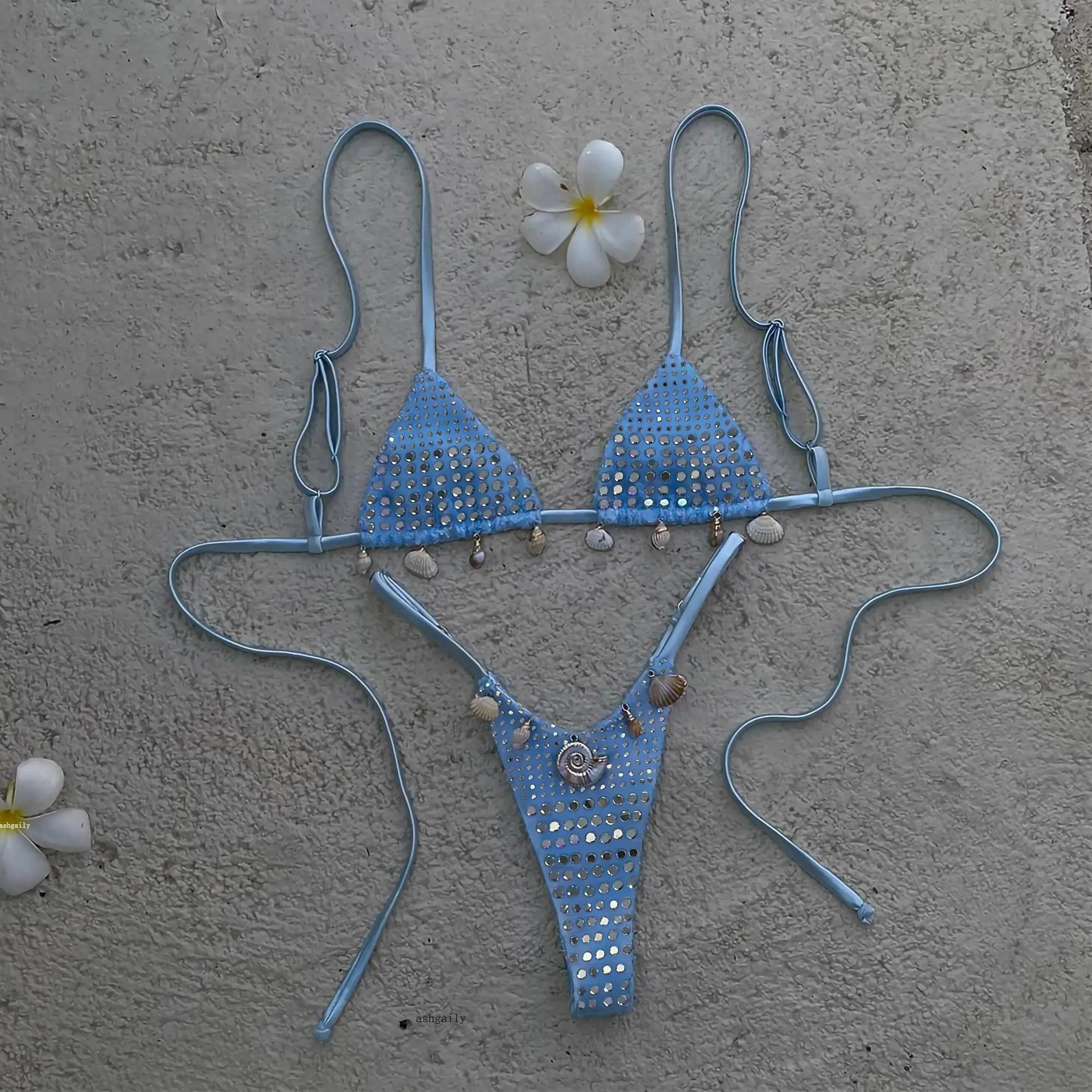 Ashleigh Banfield In Bikini - AliExpress, image size:1999x1999