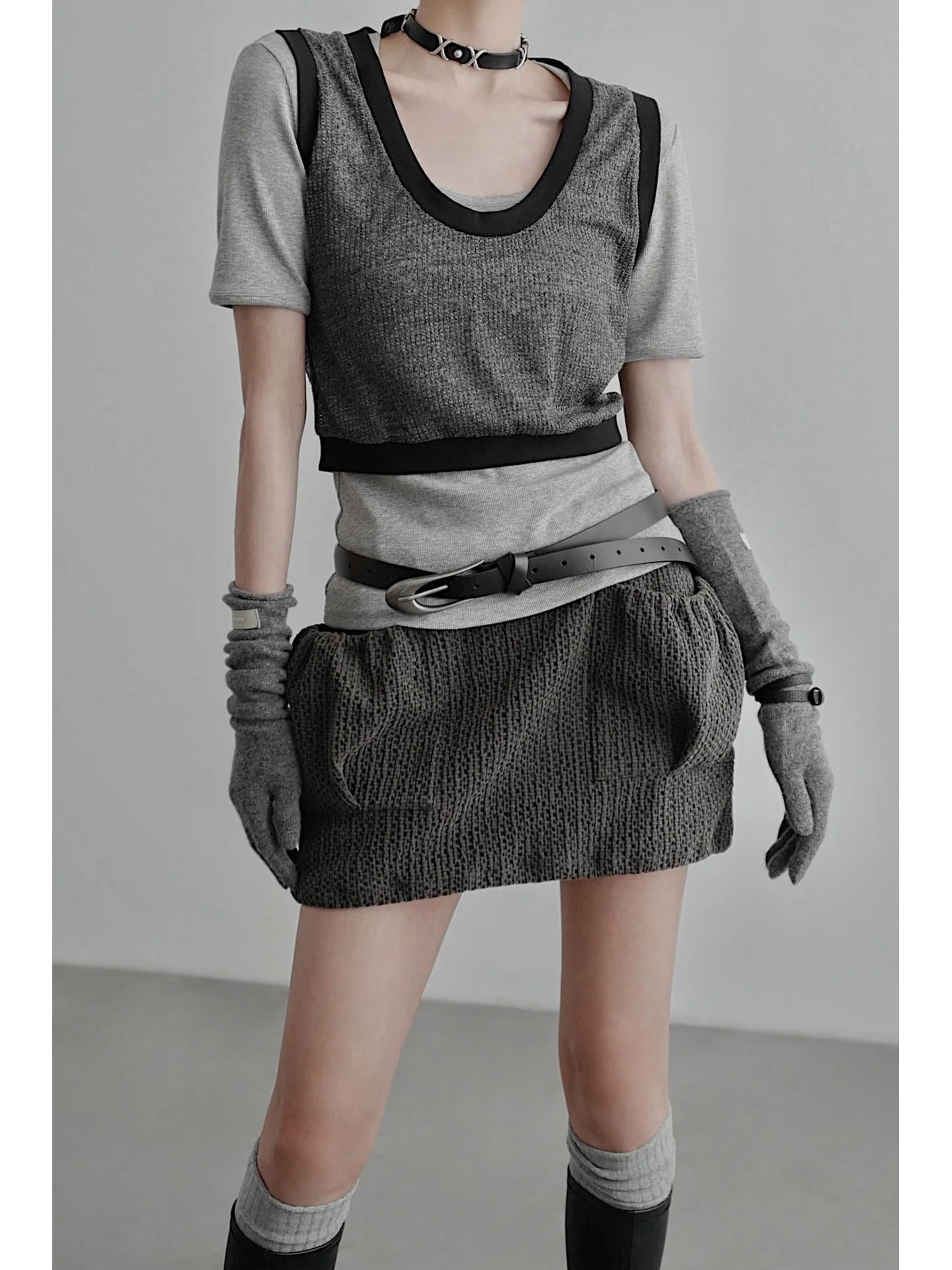 

Knitted U-Ne Vest Chen Lady Sle Casual Wear Thin Material Pure Color Commute Sle Faionable Vest for Ladies