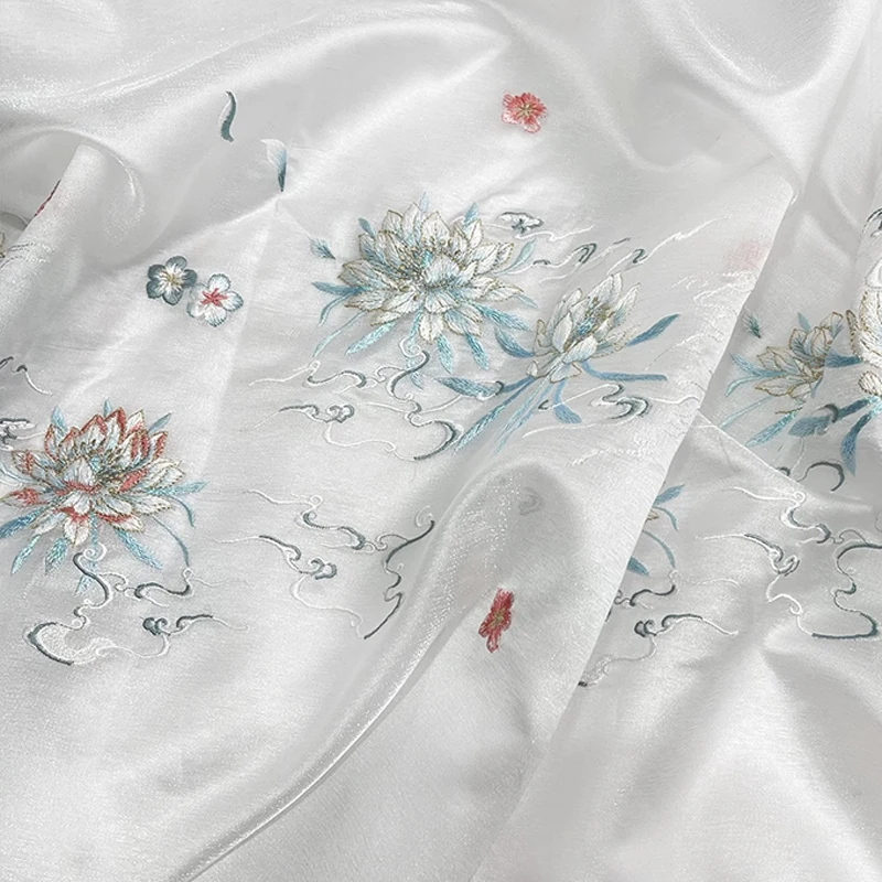 Chinese Style Designer Fabric Antique Hanfu Organza Epiphyllum Heavy Industry Embroidered Fabric For Horse Face Pleated Skirt