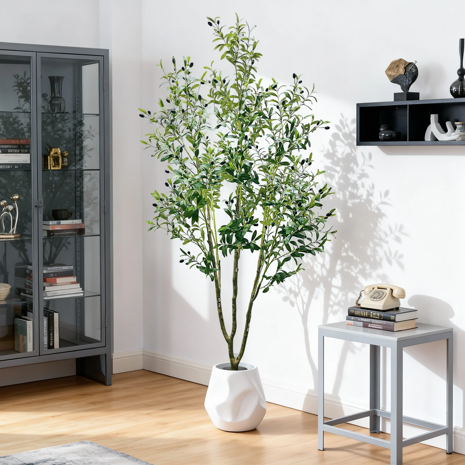 Olivo artificial, gran planta de oliva sintética en maceta con hojas y frutas realistas, árbol artificial de 5 pies/6 pies de alto para el jardín del hogar